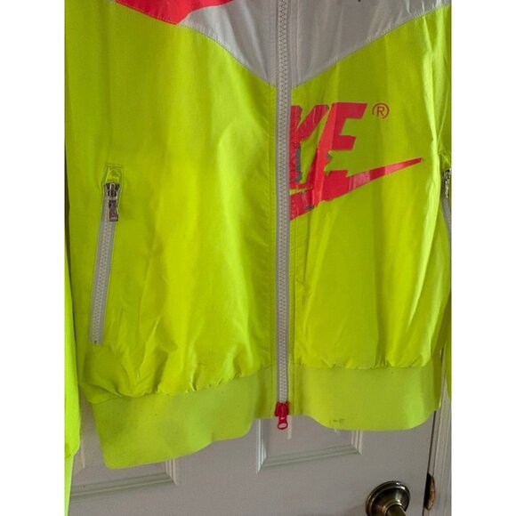 Nike Lightweight Jacket - Picture 4 of 4